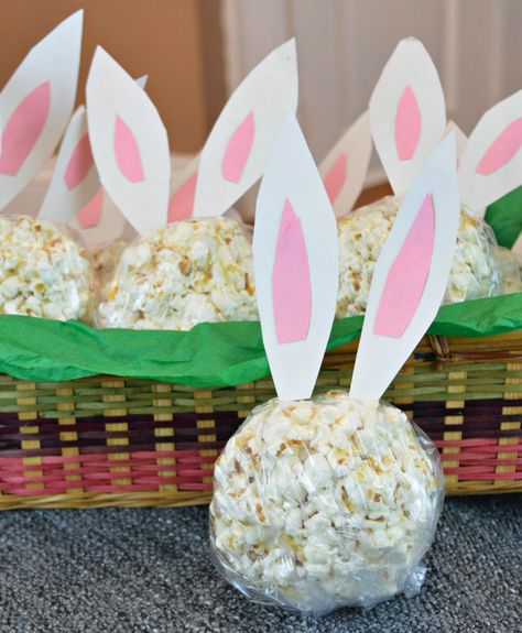 Bunny Popcorn, Easter Bunny Cake Pops, Bunny Cake Pops, Bunny Birthday Theme, Easter Food Crafts, Easter Birthday Party, Bunny Birthday Party, Popcorn Balls, Easter Bunny Cake