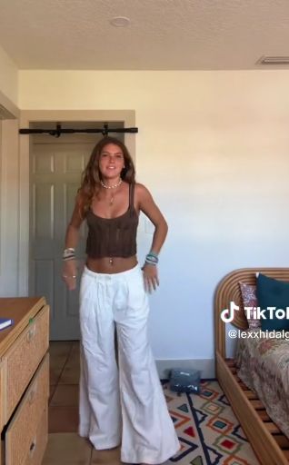 Lexi Hidalgo Style, Lexie Hidalgo Outfits, Lexi Hidalgo Outfits Aesthetic, Lexi Hidalgo Fits, Lexi Hildago Outfits, Lexi Hidalgo School Outfits, Lexi Hidalgo Ab Workout, Lexi Outfits, Lexi Hidalgo Hawaii Aesthetic