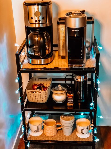 Coffee Bar In Kitchen, Kaffe Station, Bar In Kitchen, Coffee Bar Cart, Diy Coffee Station, Coffee Bar Station, Coffee Bar Ideas, Tea Station, Coffee Bar Decor