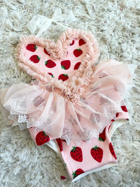 My Berry First Birthday Outfit, Strawberry Shortcake First Birthday Outfit, Vintage Strawberry Birthday Party, Strawberry Shortcake Baby Birthday, Strawberry Themed 1st Birthday Decor, Strawberry Shortcake Baby Clothes, Strawberry Shortcake Birthday Party Decorations, Strawberry First Birthday Pictures, Strawberry Baby Photo Shoot