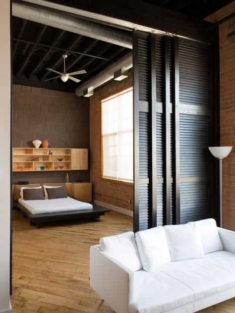 Cool way to divide room space in a loft Room Divider Ideas Bedroom, Architecture Renovation, Studio Apartment Design, Rustic Loft, Hanging Room Dividers, Sliding Wall, Dekorasi Kamar Tidur, Room Partition, Rustic Bedroom