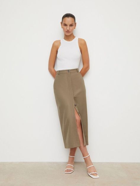 Khaki Skirt Outfit Summer, Khaki Skirt Outfit, Khaki Skirt Outfits, Khaki Midi Skirt, Skirt Outfit Summer, Midi Skirt Outfit, Khaki Skirt, Skirt Outfit, Outfit Summer