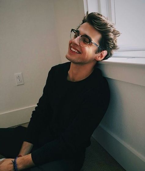 #wattpad #fanfiction This is a Harry Potter instagram au. Yes Voldemort is dead. Yes Fred is alive. Blake Steven, Wearing Glasses, Shadowhunters, The Floor, Pretty People, Beautiful People, A Man, Photography Poses, Persona