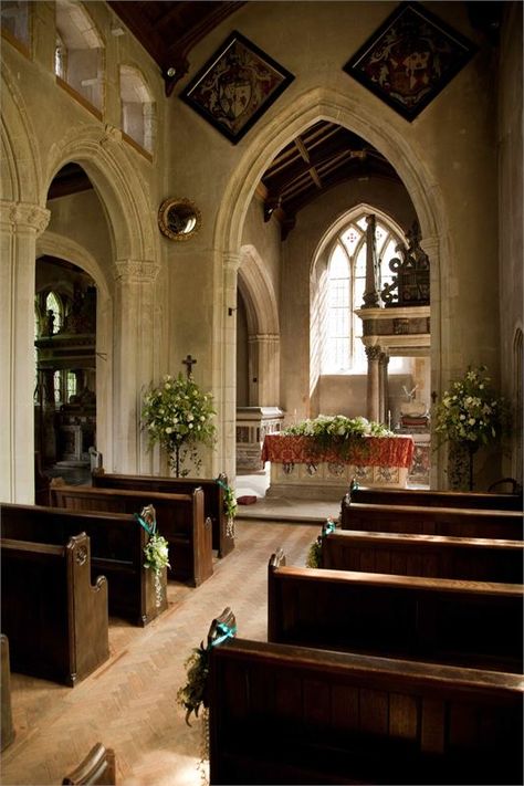 Hengrave Hall Wedding, Little Chapel Wedding, Chapel Wedding Aesthetic, Gothic Church Wedding, English Church Wedding, Vintage Chapel Wedding, Vintage Church Wedding, Episcopal Wedding, Old Church Wedding