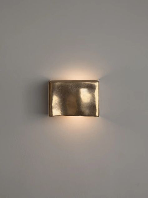 Brass Scape Wall Light by Stem Design For Sale at 1stDibs Art Deco Materials, Wall Lights Design, Rustic Vintage Interior Design, Interior Wall Lighting, Modern Wall Lighting, Brass Lights, Brass Wall Lights, Art Deco Lights, Interesting Lighting