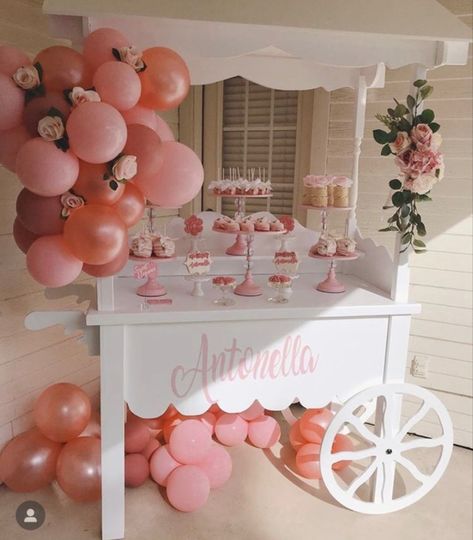 Candy Cart Birthday Decoration, Candy Stand For Birthday Party, Sweet Cart Ideas Birthday Parties, Candy Cart With Balloons, Candy Cart Decoration, Candy Cart Ideas, Base Cake, Sweet Cart, Sweet Carts