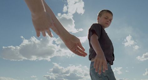 The Tree of Life (2011) | dir. T. Mallick | dop. E. Lubezki Terrence Malick, Shots Ideas, Fritz Lang, Movie Shots, Film Inspiration, The Tree Of Life, Martin Scorsese, Stanley Kubrick, Cinematic Photography