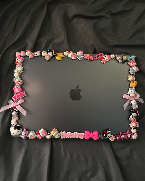 custom hello kitty macbook case 💝 inspo: @kaythescientist777 Cute Iphone Case Ideas, Hello Kitty Macbook Case, Macbook Junk Case, Junk Macbook Case, Hello Kitty Junk Case, Decorated Macbook, Macbook Aesthetic Case, Junk Cases Iphone, Ipad Case Ideas