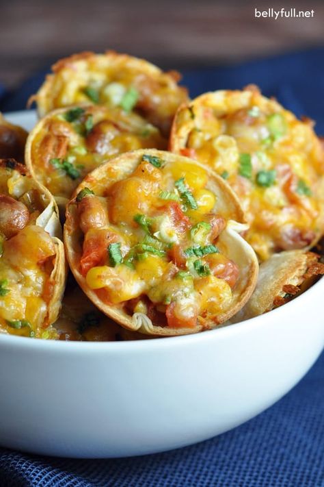 These bite-sized Mexican appetizers are super easy, cheesy, and completely delicious! Perfect for lunch or game day! One Bite Appetizers, Mexican Appetizers, Appetizer Bites, Party Appetizers, Brunch Ideas, Muffin Tins, Party Food Appetizers, Game Day Food, Appetizers For Party