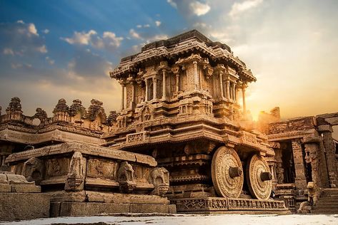 Monument In India, World Famous Buildings, Temple City, Temple Photography, Famous Architecture, Hampi, States Of India, Historical Monuments, International Day