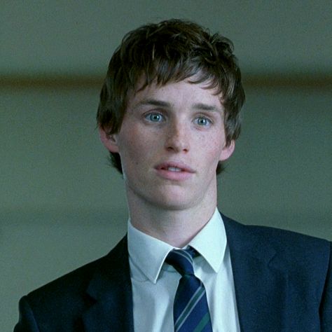 Eddie Redmayne - Alex Forbes Young Eddie Redmayne, Eddie Redmayne Oscar, Eddy Redmayne, Like Minds, Eddie Red, Newt Scamander, Eddie Redmayne, Peter Capaldi, Matthew Gray