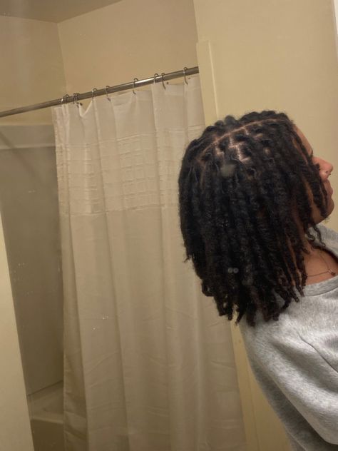 3b Starter Locs, Different Type Of Locs, Female Starter Locs, Brick Parting, 4b Locs, Black Girls With Locs, Dreadlocks Hair Care, Loc Inspiration, Androgynous Hair