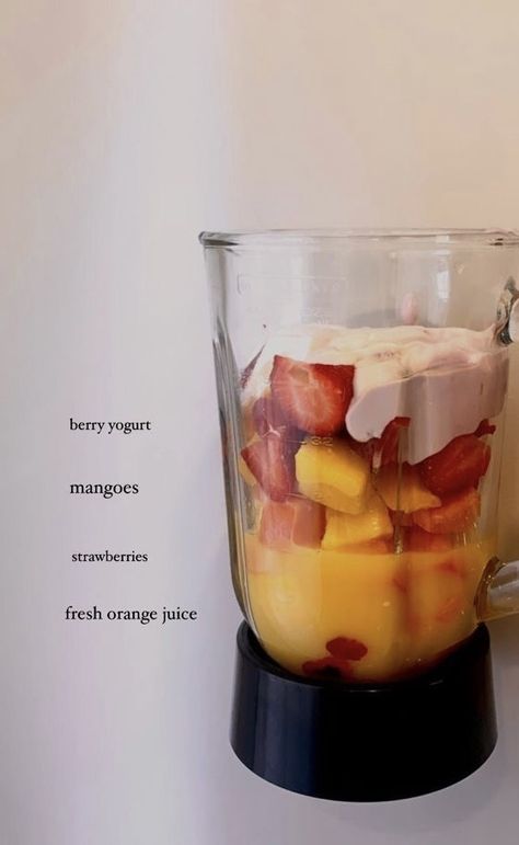 Spring Smoothie Recipes, Good Smoothie Recipes, Bloom Drink, Healthy Smoothies Recipes, Smoothie Breakfast, Healthy Fruit Smoothies, Resep Smoothie, Smoothie Ideas, Fruit Smoothie Recipes Healthy