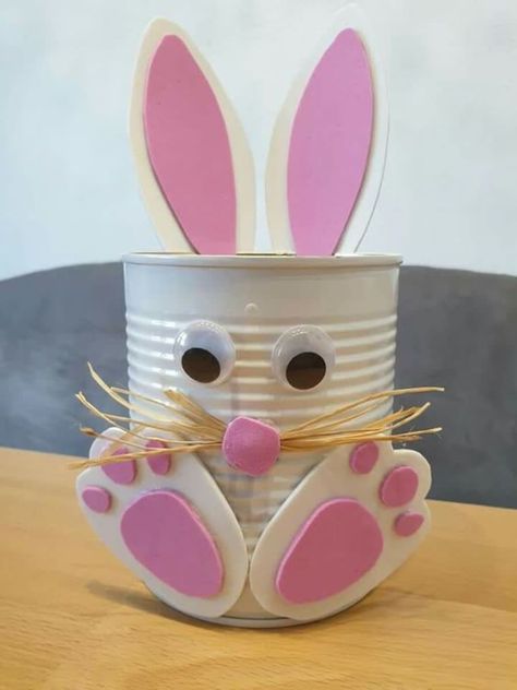 Diy Easter Crafts, Easter Board, Fun Easter Crafts, Easter Craft Decorations, Easy Easter Decorations, Easy Easter Crafts, Easter Bunny Crafts, Ideas For Easter Decorations, Ideas For Easter