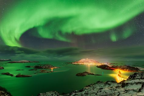 https://flic.kr/p/QuBp7K | Northern Lights Sommaroy | it happened in the first night.. Sommaroy Norway, Norway Northern Lights, God And The Universe, Weather Patterns, Fantasy Map, First Night, Amazing Things, The Universe, Norway