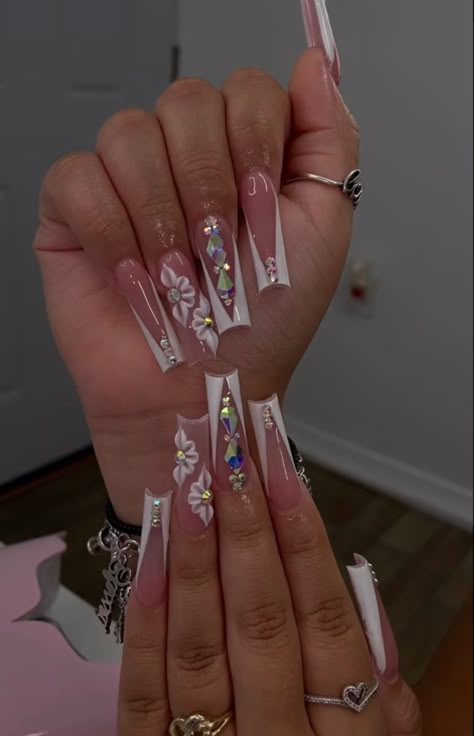 Bling Nails With 3d Flowers, Acrylic Nail Designs With Gems, Buchona Nails Acrylic, French Tip Nails With Gems Rhinestones, Nail Ideas Bling, Nails With Acrylic Flowers, Nail Inspo Bling, 3d Flower Nails Acrylics, Bedazzled Nails