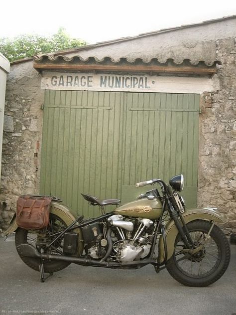 Bullet 350, Harley Davidson Wedding, Harley Davidson Knucklehead, Motos Harley, Harley Davidson Fatboy, Classic Harley Davidson, Harley Davidson Chopper, Old Motorcycles, Harley Bikes