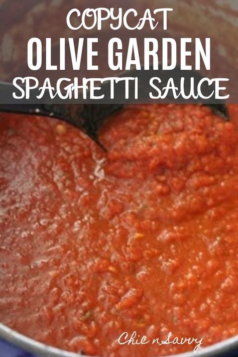 If you love Olive Garden, you might want to check out this Copycat Olive Garden Spaghetti Sauce Recipe! It's easy to make with minimal ingredients. You can create a delicious dish from the comfort of your home! #spaghetti #pasta #pastasauce #copycat #easydinner Olive Garden Spaghetti Sauce, Olive Garden Spaghetti Sauce Recipe, Garden Spaghetti Sauce, Olive Garden Spaghetti, Best Homemade Spaghetti, Best Homemade Spaghetti Sauce, Beef Spaghetti, Recipes Spaghetti, Baked Spaghetti Recipe