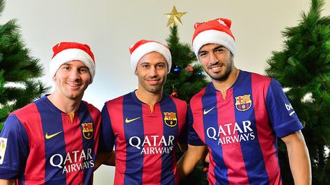 Merry Christmas Messi Gif, Dani Alves, Football Fever, Messi And Neymar, Barcelona Team, Barcelona Fc, Football Pictures, Leo Messi, Iconic Photos