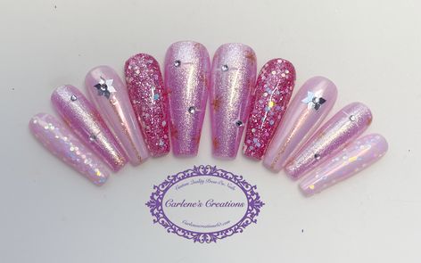 Wicked Movie Nail Art, Glinda Nail, Wicked Nails Musical Glinda, Wicked Glinda Nails, Glinda The Good Witch Nails, Glinda Nail Designs, Wicked Movie Nails, Glinda Inspired Nails, Glinda Nails Wicked