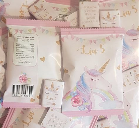 Unicorn Party Packs, Logo Online Shop, Water Bottle Labels Baby Shower, Birthday Hampers, Small Centerpieces, Small Business Packaging Ideas, Girl Birthday Decorations, Party Projects, Custom Party Favors