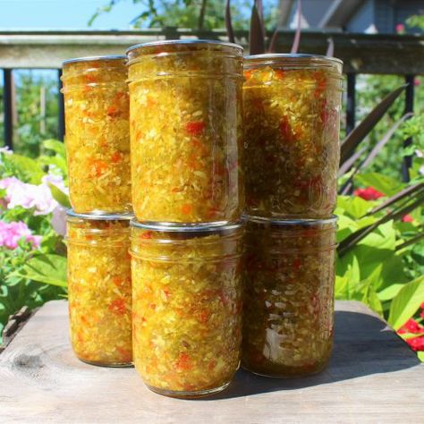 Green Tomato Chow Chow Recipe, Cabbage And Peppers, Canned Tomato Recipes, Chow Chow Relish, Chow Chow Recipe, Vegetables Growing, Chow Recipe, Pierogi Recipe, Pickling Salt