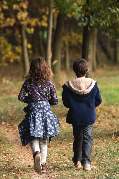 Boy and girl siblings in the woods Free download on Libreshot.com Siblings Pictures Aesthetic, Little Boy And Girl Best Friends, Two Girls One Boy Friendship, Boy Girl Best Friends, Two Boys One Girl Friendship, Girl Boy Best Friends, 2 Girls 1 Boy Friendship, Cute Twins Boy And Girl, And She Loved A Little Boy