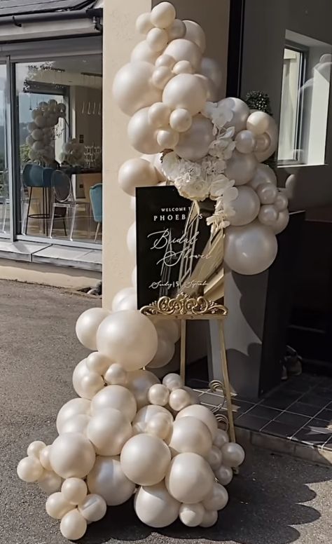 Bridal Shower Welcome Sign With Balloons, Balloons On Welcome Sign, Welcome Sign With Balloon Garland, Easel Balloon Garland, Welcome Sign With Balloons, Baby Shower Entrance Decor, Church Anniversary, Bridal Shower Inspo, Shower Balloons