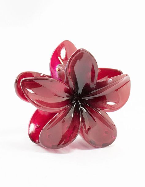 Instantly elevate your hairdo with floral charm. This stunning burgundy claw clip, shaped like a frangipani flower, adds a touch of moody elegance to any style. Perfect for effortlessly enhancing your everyday look with a hint of fierceness. Colour: Burgundy Red Dimensions: Length 80 mm x Height 75 mm | Lovisa Burgunday Frangipani Hair Claw Clip Flower Clip Hair, Elegant Hair Accessories, Red Claw Clip, Hair Accessories Aesthetic, Hair Clips Aesthetic, Burgundy Accessories, Flower Claw Clip, Frangipani Flower, Hair Clip Flower