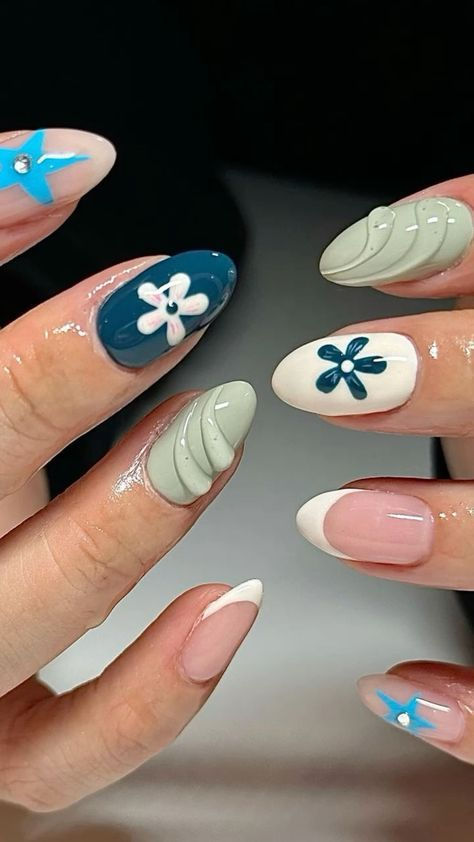 Cute Funky Nails Almond, Spring Nails Almond Shape, Nails Almond Shape, Kutek Disney, August Nails, Hippie Nails, Summery Nails, Minimal Nails, Almond Shape