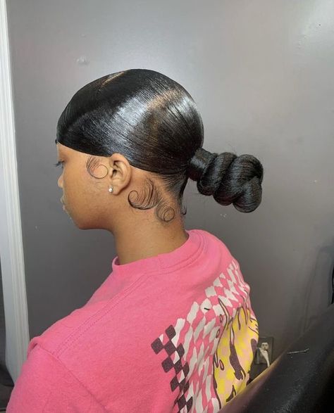 Low Sleek Bun, Black Hair Inspiration, Weave Ponytail Hairstyles, Sleek Ponytail Hairstyles, Low Bun Hairstyles, Black Ponytail Hairstyles, Quick Natural Hair Styles, Sleek Bun, Quick Weave Hairstyles