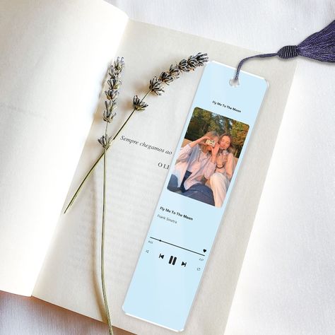 Personalized Photo Song Bookmark, Custom Photo Bookmark, Pet Memorial Gift Bookmark, Bookmark for Women Book Lovers, Couple Photo Bookmark - Etsy Vietnam Bookmark With Photo, Diy Photo Bookmarks, Bookmark Photography Ideas, Bookmark Handmade Ideas, Graphic Designer Ideas, Aesthetic Bookmarks, Photo Song, Aesthetic Craft, Regalos Ideas