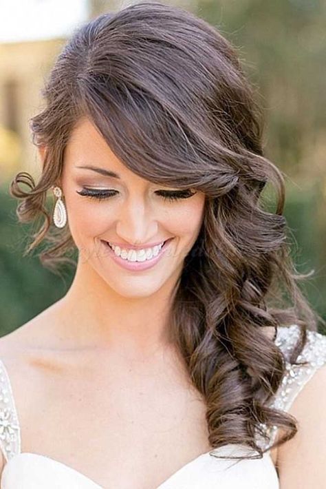 Side Curls, Wedding Hair Side, Wedding Hairstyles For Medium Hair, Elegant Updos, Wedding Hairstyles Medium Length, Side Swept Hairstyles, Side Hairstyles, Best Wedding Hairstyles, Trendy Wedding Hairstyles