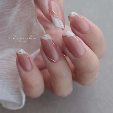 Nail Art Simple Elegant Natural, Subtle French Tip Nails, Subtle Gold Nails, Elegant Touch Nails, Hello Nails, Subtle Nails, Blush Nails, Minimal Nails, Casual Nails