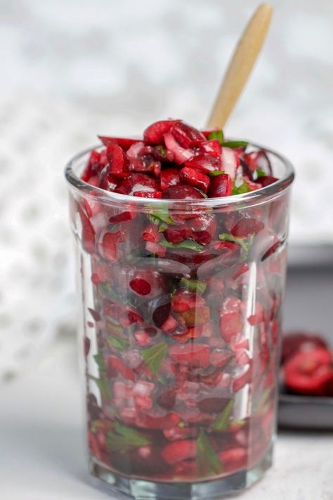 Cherry Salsa Recipe, Pomegranate Salsa, Sandwich Spread Recipes, Cinnamon Sugar Tortillas, Cherry Salsa, Cucumber Sandwich, Easy Salsa Recipe, Cinnamon Tortilla Chips, Party Dip Recipes