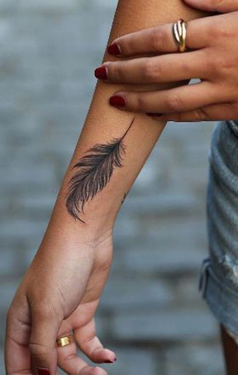 Feather tat Tatoos Girl, Phenomenal Tattoo, Feather Tattoo Placement, Tattoo Plume, Feather Tat, Feather Tattoo Arm, Tattoos Placement, Feather Tattoo Wrist, Small Feather Tattoo