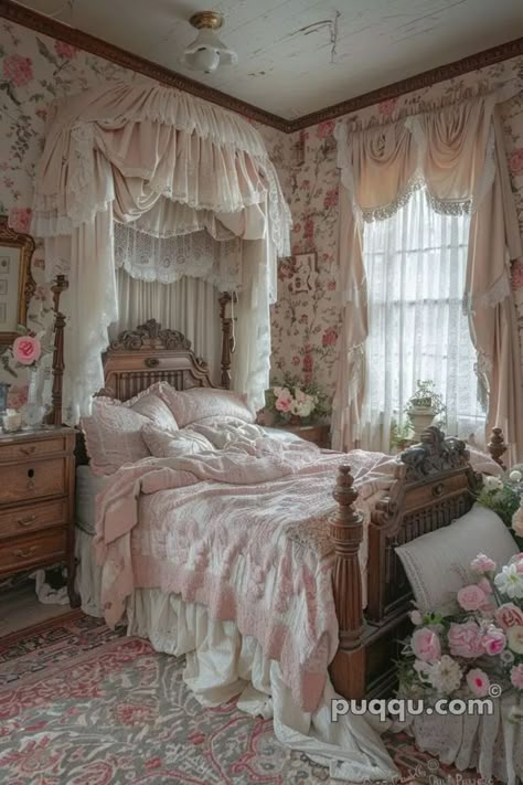 Shabby Chic Decor Bedroom, Coquette Room Decor, Dream Bedroom Inspiration, Chic Bedrooms, Chic Bedroom Decor, Coquette Room, Casa Vintage, Shabby Chic Bedroom, Shabby Chic Bedrooms