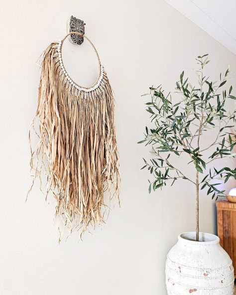 Kayana...♡ Gorgeously Textured & Earthy Aesthetic.. If you've been looking for a piece that will introduce a natural feel, is full of rustic textures, and that is unique in design, then the Kayana is ideal!! She will definitely look the part hanging on your walls. . View online https://www.coastalbohemecollective.com.au/products/kayana-shell-and-raffia-coastal-boheme-wall-hanging . . . . . #walldecorations #walldecor #wallart #naturalwallart #texture #naturaldecor #homeaesthetics #naturala... Shell Wall Decor, Shell Wall Art, Earthy Textures, Earthy Aesthetic, Bohemian Coastal, Rustic Coastal, Rope Crafts Diy, Open Wall, Organic Decor