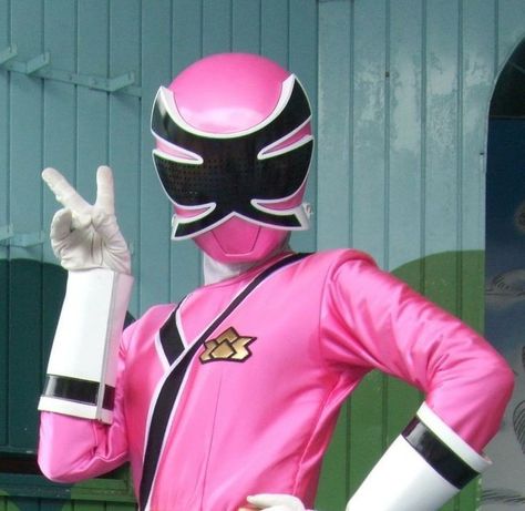 Pink Samurai Ranger, Pink Power Ranger Aesthetic, Super Sentai Pfp, Power Rangers Meme, Power Rangers Pfp, Power Ranger Pfp, Power Rangers Icon, Power Rangers Wallpaper, Early 00s Aesthetic