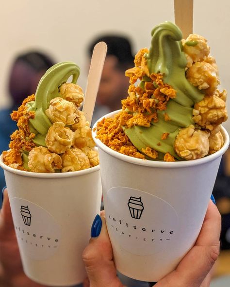 Soft Serve Ice Cream Recipes, Matcha Cup, Kue Macaroon, Ice Cream Menu, Ice Cream Business, Gelato Shop, Yummy Ice Cream, Serve Ice Cream, The Best Dessert Recipes