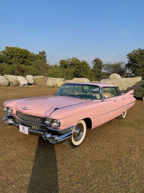 Cadillac Series 62, 1959 Cadillac, Inside Car, Old Vintage Cars, Vintage Sports Cars, Pink Cadillac, Car Goals, Car Hacks, Pink Car