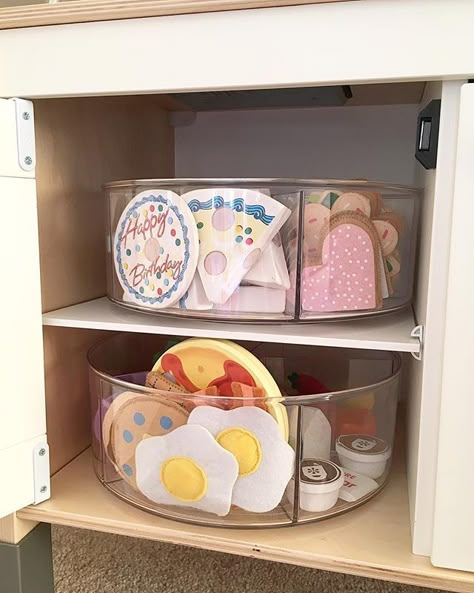 Food Storage Pantry, Toy Room Organization, Ikea Play Kitchen, Pantry Organization Ideas, Baby Playroom, Storage Pantry, Basement Playroom, Play Kitchens, Girls Playroom