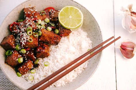 Tempeh Bowl, Cook Once Eat Twice, Beetroot Benefits, Vegan Recipes Plant Based, Tempeh Recipes, Food Matters, Nourishing Foods, Cheesy Recipes, Tasty Recipe