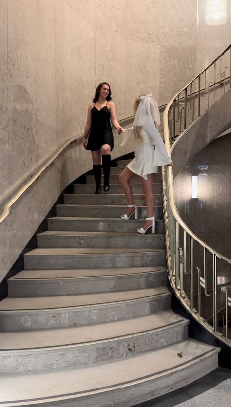 Vail Before The Veil Bachelorette, Nyc Bachelorette, Bachelorette Aesthetic, Mini Veil, Bachelorette Veil, Hotel Photos, Bride Bachelorette, City Vibe, The Veil