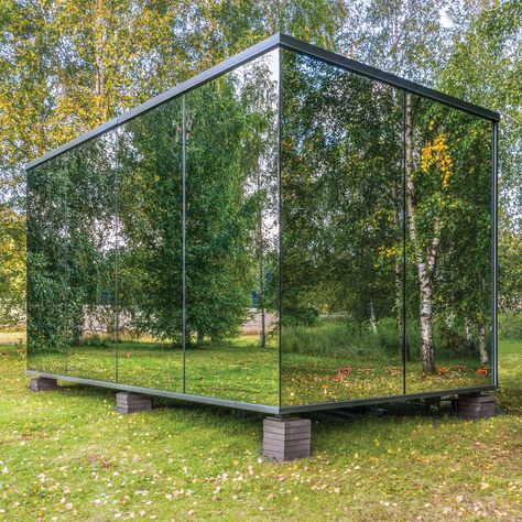 This Prefab Mirrored House Can Be Plopped Almost Anywhere Design Casa Piccola, House Of Mirrors, Container Home Designs, Aesthetic Interior Design, Mirror House, Glass Box, See The Northern Lights, Container House Design, House Built