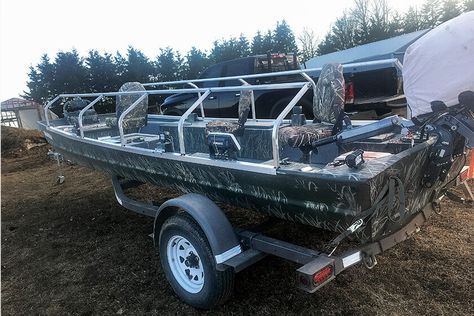 Duck Blind Boat, Boat Blinds Duck, Duck Boat Blind Diy, Jon Boat Duck Blind, Diy Duck Blind, Duck Hunting Blinds, Duck Blind Plans, Boat Blinds, Duck Hunting Boat