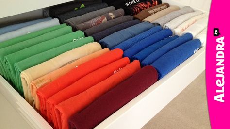 How to Organize Your T-Shirt Drawer - Coldwell Banker Blue Matter Organizar Closet, Diy Regal, Shirt Folding, Ideas Para Organizar, Organisation Hacks, Small Closet, Drawer Organizers, Master Closet, Closet Space