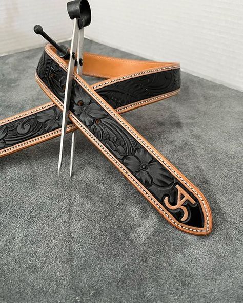 Tooled Belts, Belt Patterns, Diy Leather Belt, Belt Ideas, Custom Belts, Handmade Leather Work, Custom Leather Work, Custom Leather Belts, Apple Watch Fashion