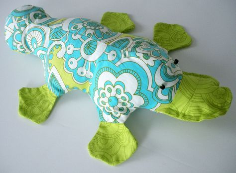 Found this cute version of my platypus sewing pattern on the Sew Spoiled blog... I disagree - he's not funny looking - he's GORGEOUS!!! Platypus Sewing Pattern, Perry The Platypus, Not Funny, Cute Quilts, Phineas And Ferb, Platypus, Sewing Toys, Stuffed Toys, Fabulous Fabrics