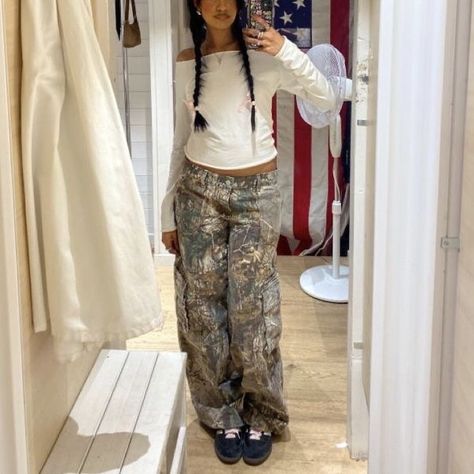 Freshlove Clothing, Trip Pants Outfit, West Coast Outfits Style, White Lace Long Sleeve Top Outfit, Cool Rainy Day Outfit, Camo Tshirt Outfit, Warm Day Outfit, Calm Luh Fit, How To Style Camo Pants